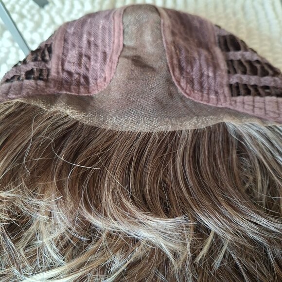 Belle Tress heat friendly wig - Picture 6 of 11